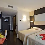 Western Adige Отель Тренто