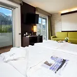 Western Adige Отель 4*
