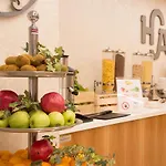 Отель Western Adige 4*