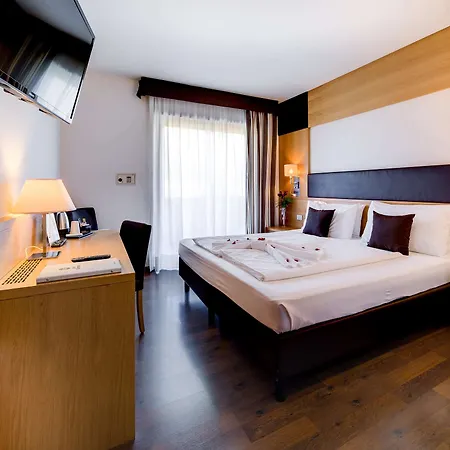 Hotel Western Adige