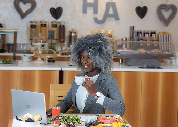 Отель Western Adige 4*