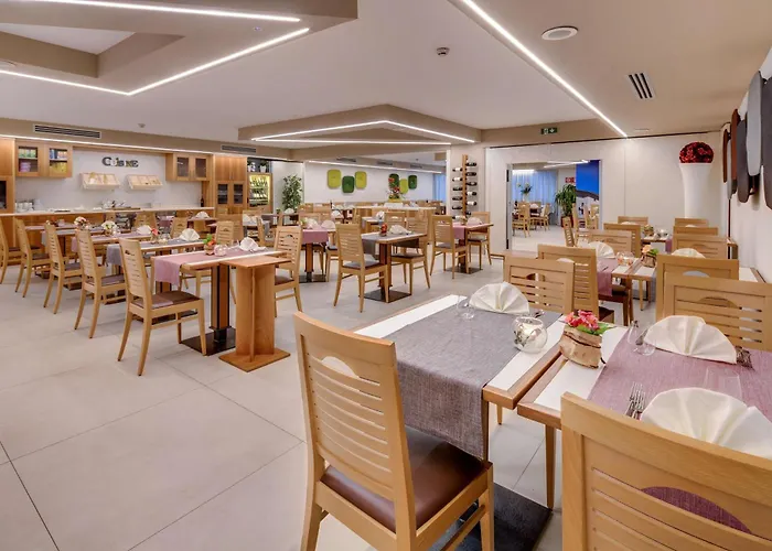 Hotel Western Adige 4*